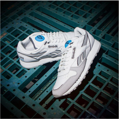 ปั๊มหนัง Reebok Classic