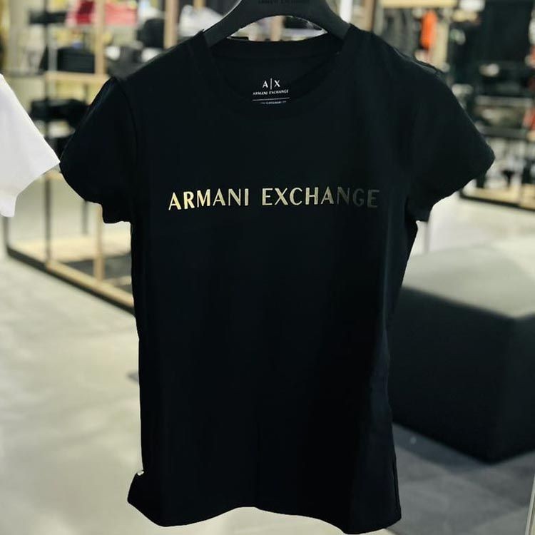 Armani เสื้อยืดแขนสั้นคอกลมลําลองและแฟชั่นของผู้หญิงใหม่ SSN3X
