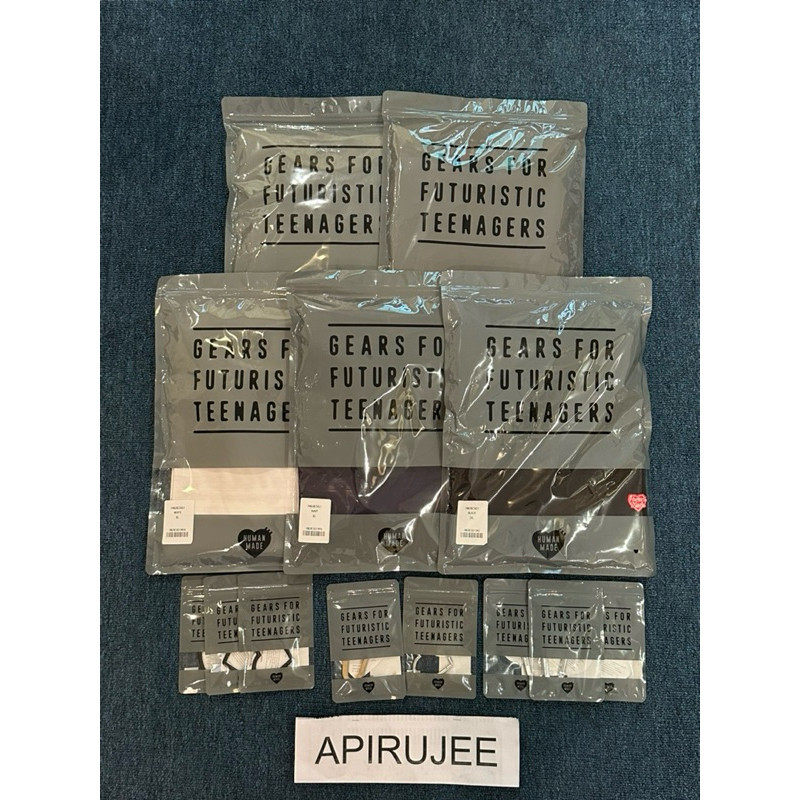 พร้อมส่ง ของใหม่มือ1 Human made pocket tee