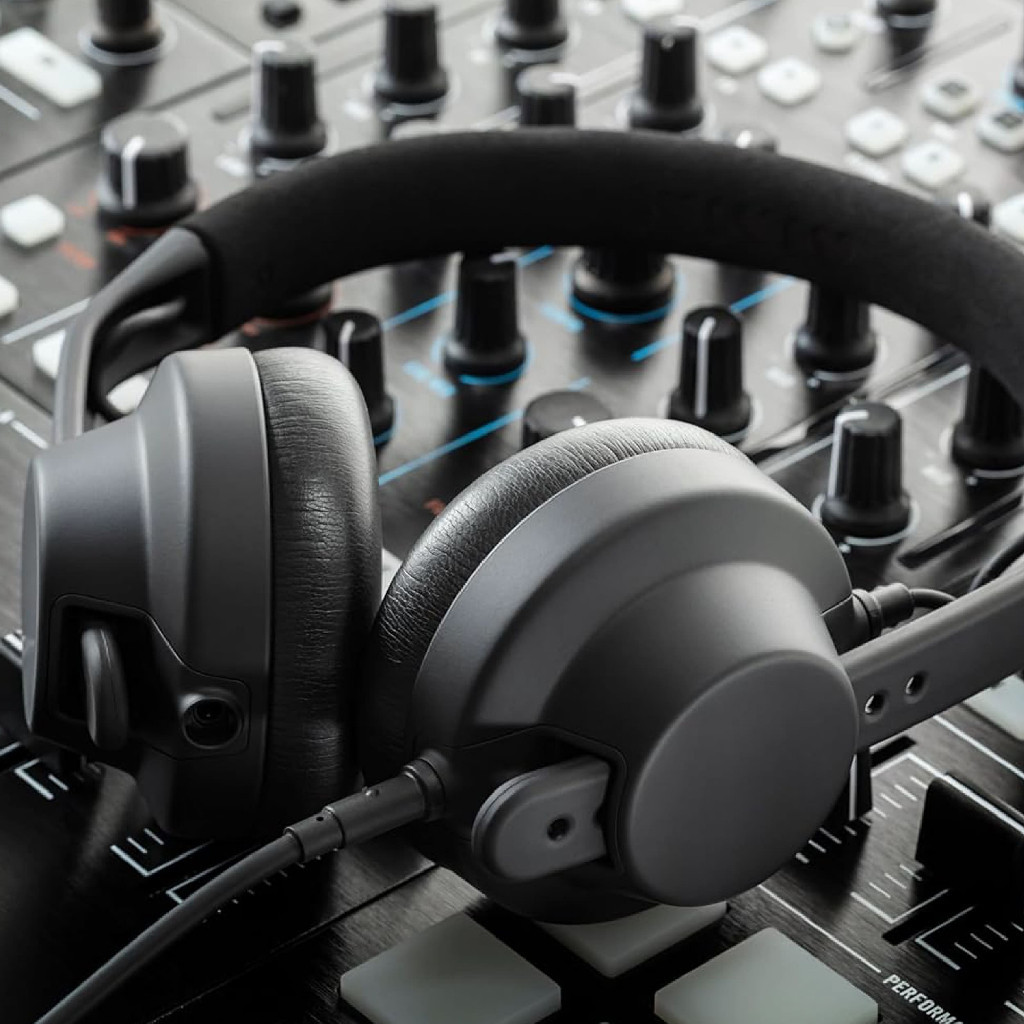tma TMA-2 DJ หูฟังครอบหู