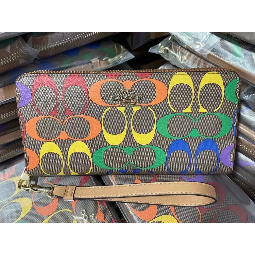 ในสต็อก coach C4537 กระเป๋าสตางค์ใบยาวผู้หญิง ZIP กระเป๋าสายรุ้ง