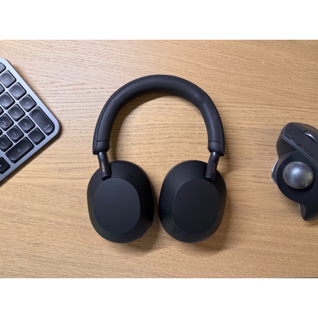 [มือสอง] Sony WH-1000XM5 หูฟังไร้สายตัดเสียงรบกวน ดำ