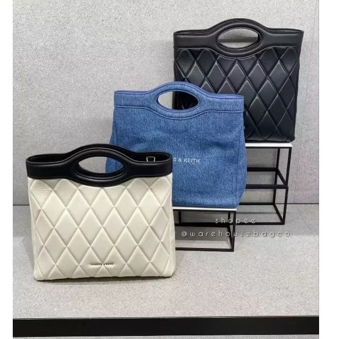 มาใหม่ล่าสุด Cnk Woman Arwen Quilted Curved Handle Bag 30271418