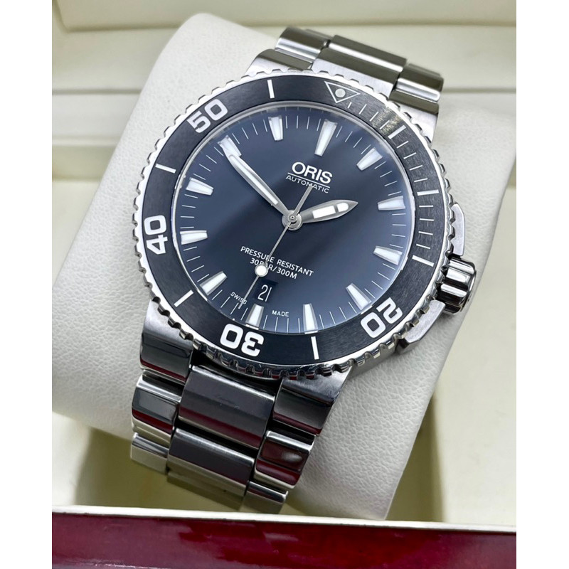 ORIS AQUIS DIVER 300 M AUTOMATIC CERAMIC REF.7653  นาฬิกามือสอง นาฬิกาข้อมือ ของเเท้100%