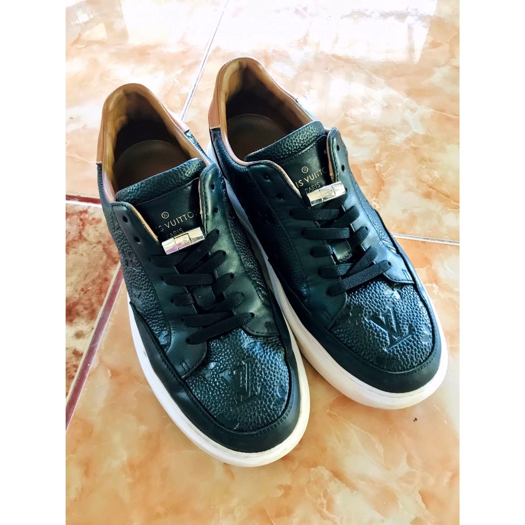 รองเท้า  Louis Vuitton LV  (หลุยส์ วิตตอง) Size 44 ของเเท้ 100% หลุยส์ แท้มือ2 สวยพร้อมใช้ หายาก