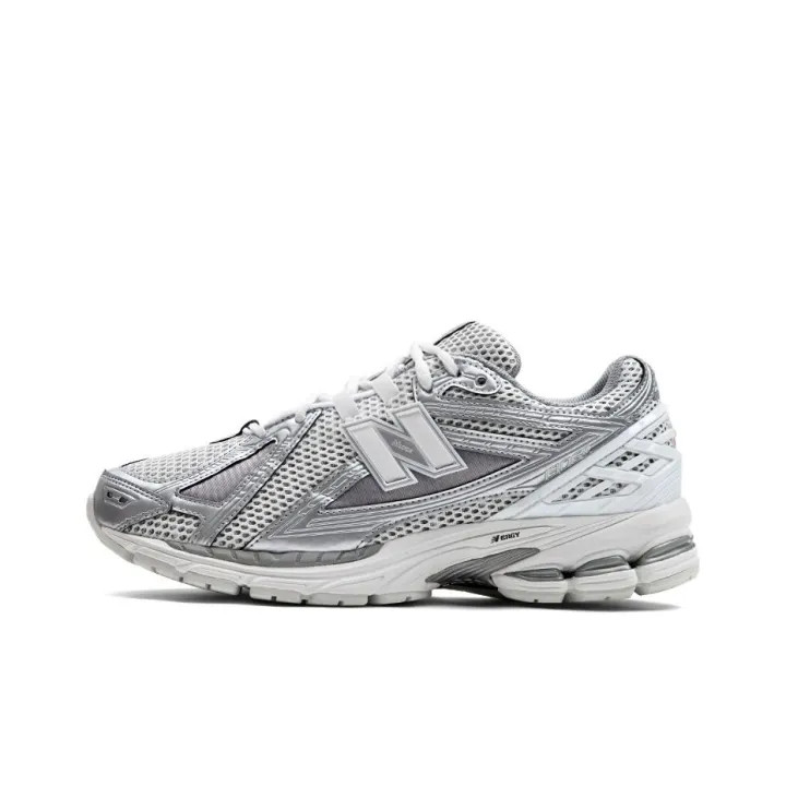 ฟรีค่าจัดส่ง New Balance NB 1906R M1906RCB สินค้าลิขสิทธิ์แท้ New Balance รองเท้า