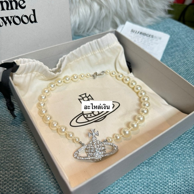 Kept unused️ Vivienne westwood choker ปี2023 อะไหล่เงิน สภาพใหม่ ไม่เคยใช้ รุ่นฮิต ใส่ขึ้นคอสวยมาก