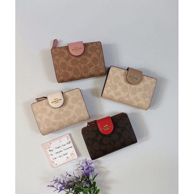 2024  พร้อมส่งค่ะ  กระเป๋ากระดุมรุ่นใหม่ สี : TAN/PINK PETAL Style no.CW786