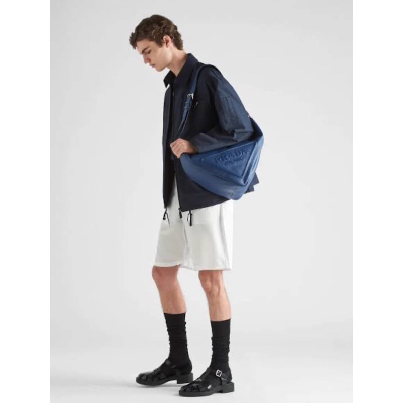 Prada Triangle Large Leather Shoulder Bag (Ori)Vip size 58x22.5 cm สินค้าจริงตามรูป งานสวยงาม งานหน