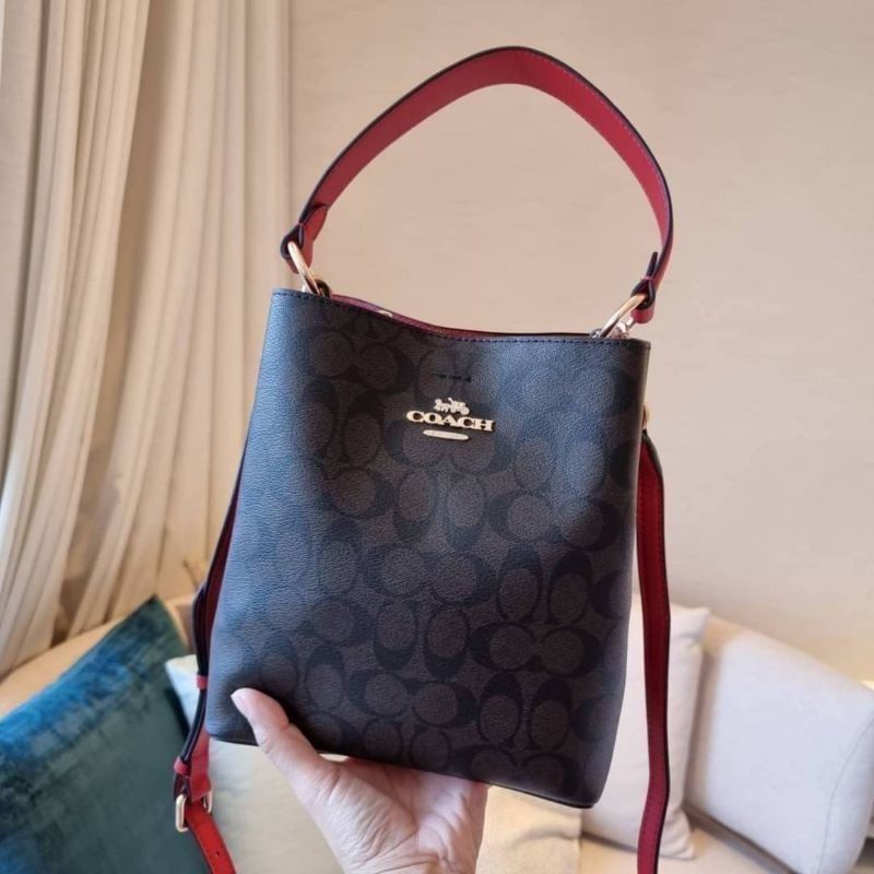 ♞,♘ส่งฟรีกระเป๋าสะพายข้าง Coach แท้ ทรงจีบ สีแดง น้ำตาลเข้ม รุ่นขายดี ผู้หญิง กระเป๋าถือ ขนมจีบ hje