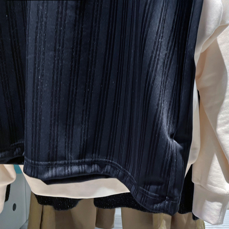 Dias Clover ผู้ชาย 24 ใหม่สามลายฟุตบอลหลวมกีฬาเสื้อยืดฤดูร้อน Retro Casual ครึ่งแขนเสื้อ IM9459 945