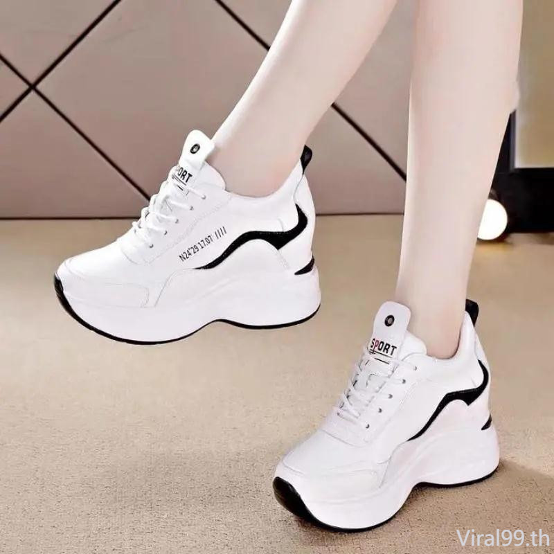 .สต็อกพร้อม️ 35-40️ สไตล์เกาหลีผู้หญิงรองเท้าผ้าใบด้านในสูงรองเท้าเดินสบายๆแสดงสลิมมิ่งแฟชั่นผู้หญิงรองเท้า