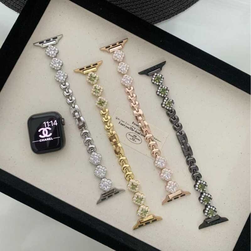 Apple สำหรับ Watch Apple Watchs9 สายคล้องคอ Iwatch8 / 7Se การเจาะแบบเต็มรูปแบบ Quad Leaf Zircon Me