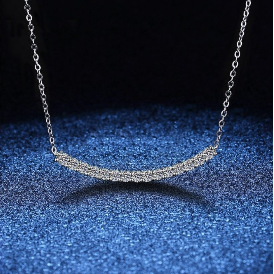0.9ct Moissanite/S925 สร้อยคอเงินทองคําขาวหญิง, แฟชั่น Simple Smiley Face จี้ Clavicle Chain