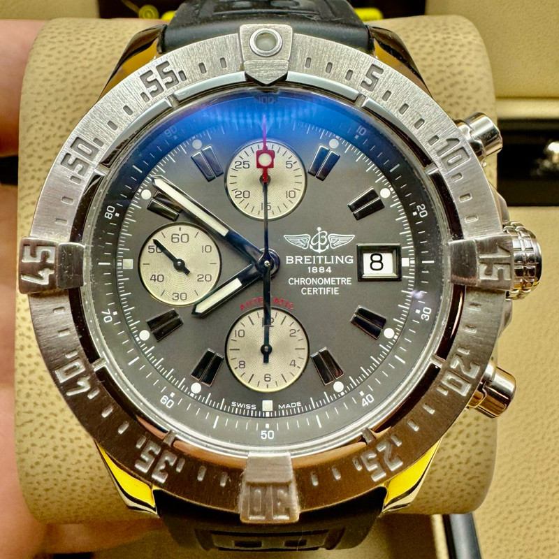 เบรทลิ่ง Avenger Automatic 43 Quartz_Watch หน้าปัดดำ สายเหล็กเงิน