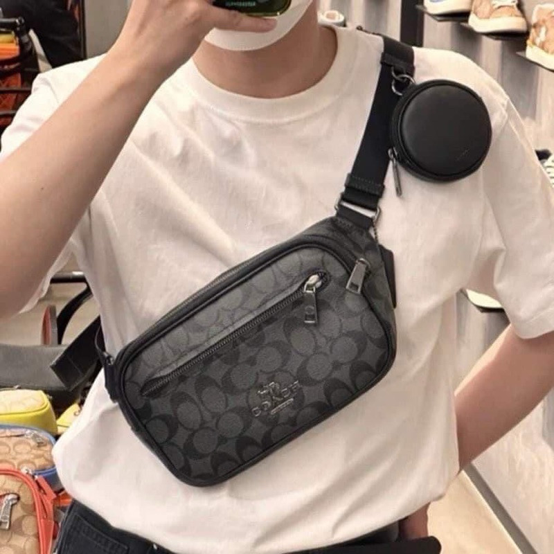 เท่มาก ชาย-หญิง ใช้ได้   Coach Elias Belt Bag In Signature ขนาด 9" (L) x 5 1/2" (H) x 2 1/4" (W) S