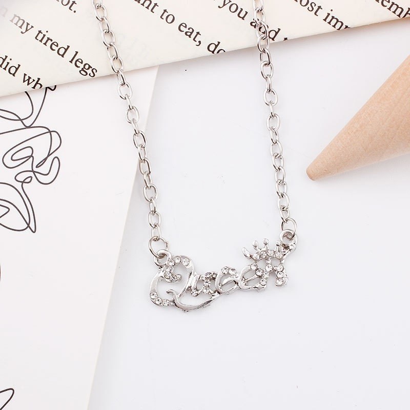 ,,สร้อยคอ สร้อยคอควีน พลอยเทียม หญิงแฟชั่นเกาหลีสําหรับผู้หญิงrantai nama VBG