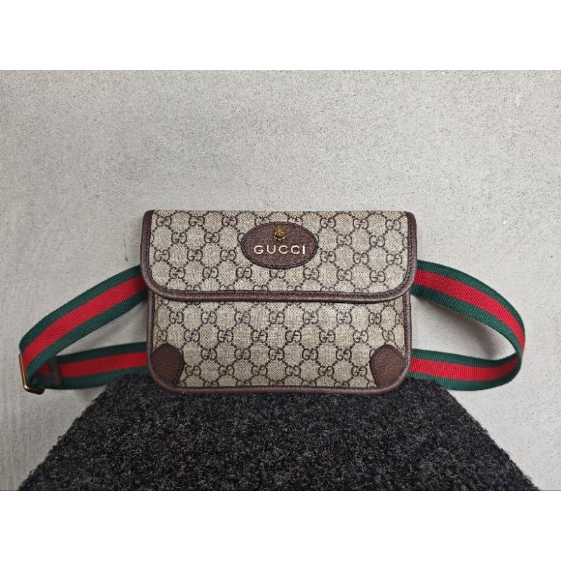 กระเป๋าคาดอก Gucci 9" มือสอง