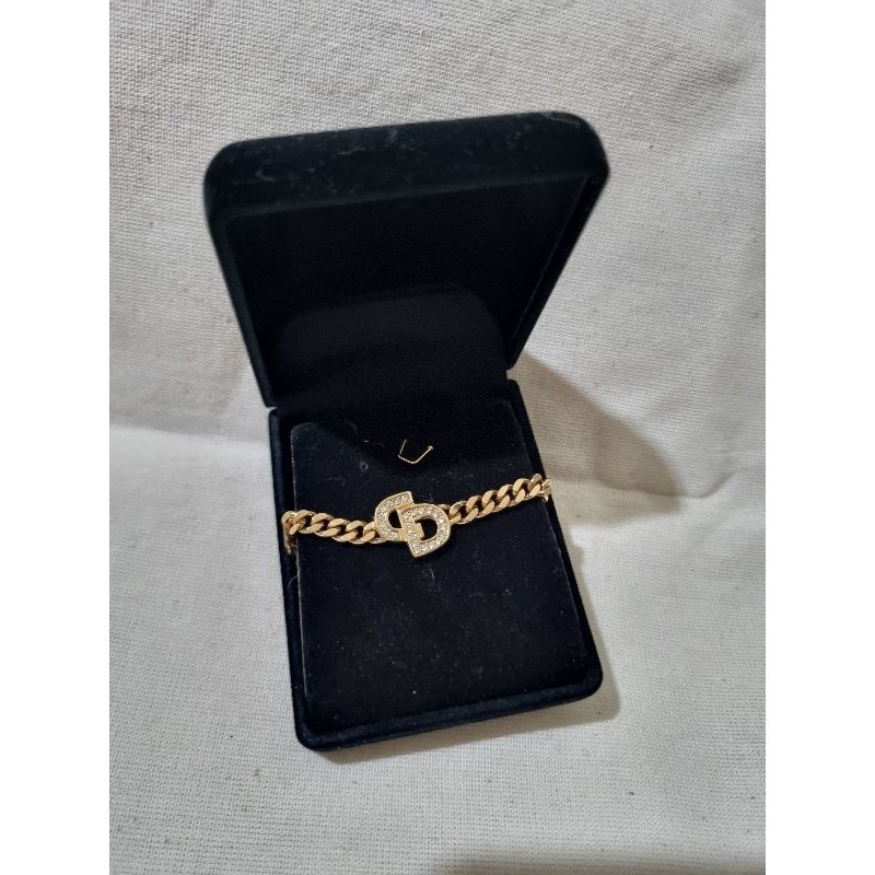 สร้อยข้อมือ Dior ของแท้