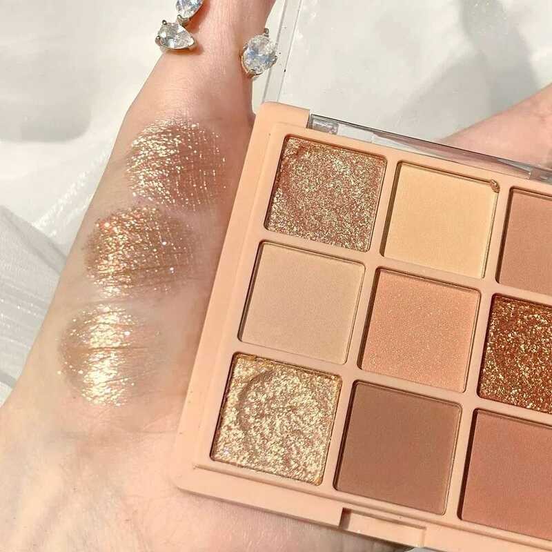 ▥ 9สี Super Nude และ Matte Eyeshadow Palette Shine ยาวนาน Water Proof Shadow Pallete เงา Eye Pi