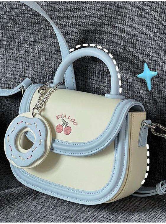 Niche Bag Womens 2024 New Cute Saddle Bag Japanese Biscuit Off-white Portable Shoulder Crossbody Bag