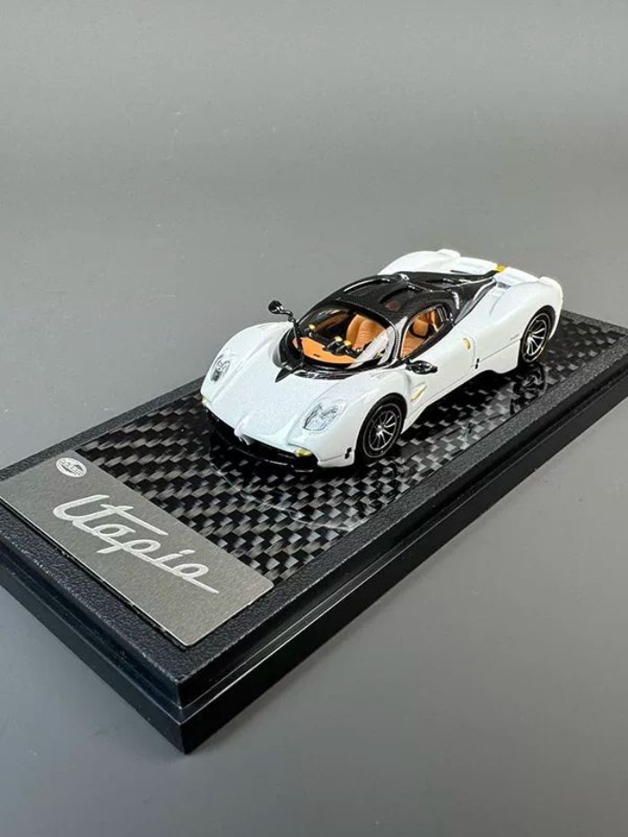 LCD 1: 64 Pagani Pagani Utopia Utopia Supercar โมเดลรถโลหะผสม