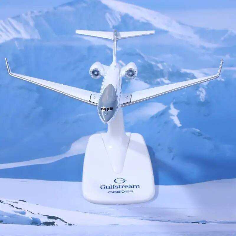 C 1Pcs Gulfstream G650er 1/200 Scale Diecast Model Airplane Plane Model Gulfstream G650 Aircraft Ai