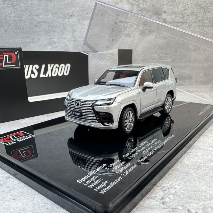 LCD 1: 43 Lexus Lexus Lexus LX600 Alloy Full Open Car Model Gift Decorative