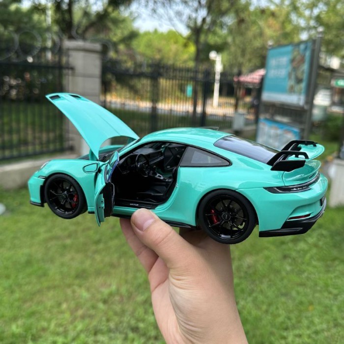 NOREV 1/18 Porsche 911 992 GT3 2021 จําลองรถรุ่นคอลเลกชัน