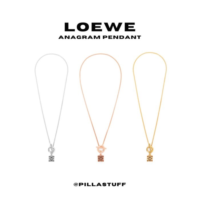 New Loewe Anagram Pendant Necklace สร้อยคอLoewe