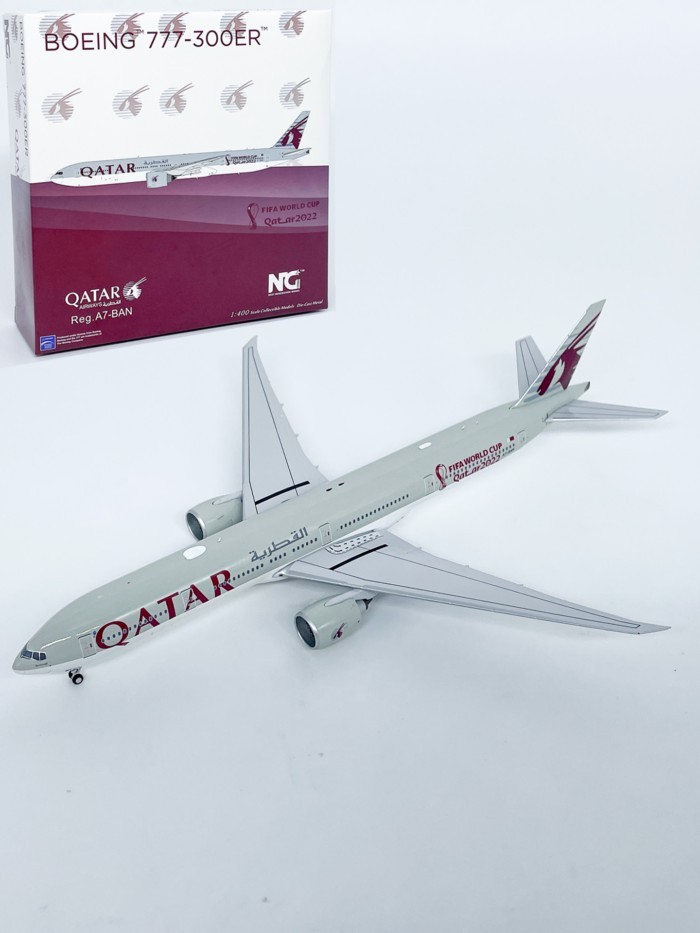 1: 400 Katar Airlines Boeing 777-300ER เครื่องบินผู้โดยสาร A7-BAN เครื่องบินรุ่นเครื่องประดับ NG
