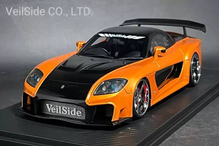 ที่ได้รับอนุญาตอย่างเป็นทางการ 1: 18 Mazda Veilside RX7 Fortune Orange รถจําลองรุ่น