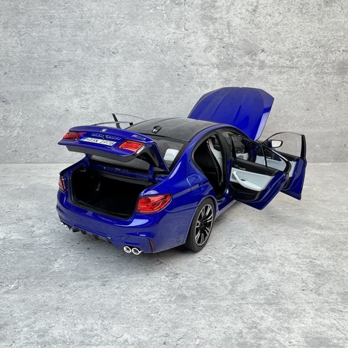 โมเดลรถอัลลอย BMW M5 F90 2018