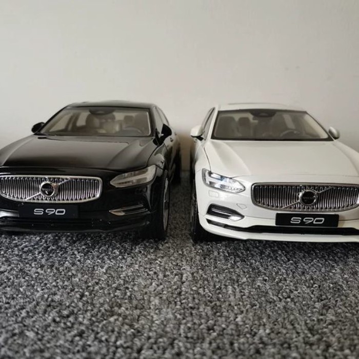 โรงงานเดิม VOLVO S90 รถรุ่น 1: 18 VOLVO ใหม่ S90 S90L รถรุ่นรถโลหะผสมรุ่น