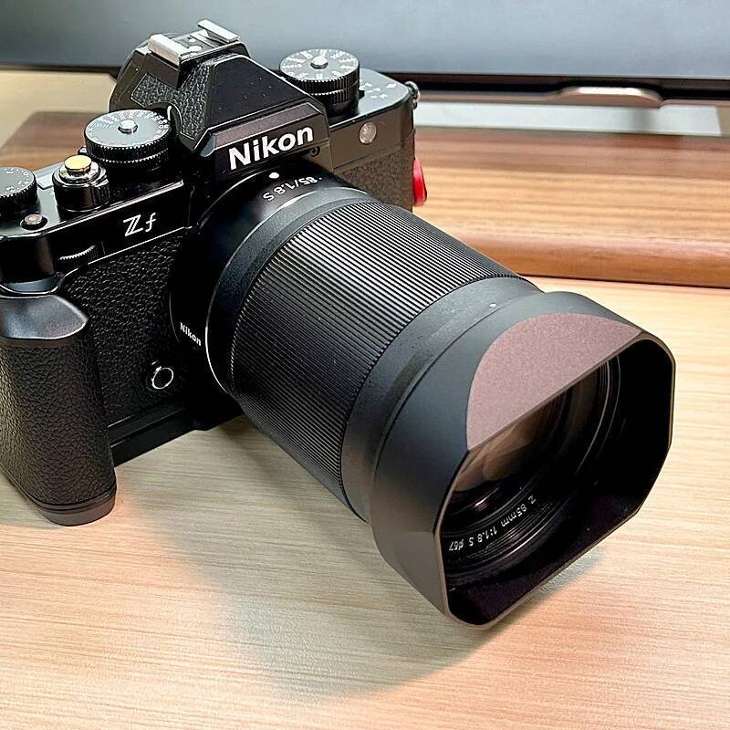 Bayonet Metal Square Lens Hood มาพร้อมหมวกโลหะสําหรับ Nikon NIKKOR Z85mm F1.8S Z 85mm F/1.8 S
