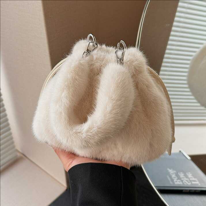 ฤดูหนาว Furry Bag Fresh Sweet Furry แบบพกพาถังกระเป๋าแฟชั่นไหล่ Messenger กระเป๋าตุ๊กตากระเป๋าหญิง