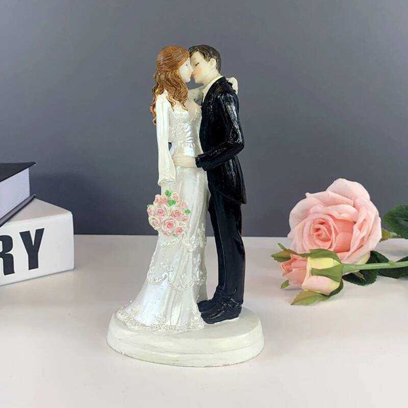 C Wedding Figs Romantic Groom And Bridal Cake Toppers For Wedding Anniversary Engagement