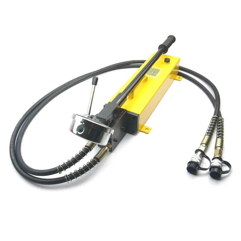 Double oil circuit manual hydraulic pump CP-700D is used with two-way oil cylinder, double circuit