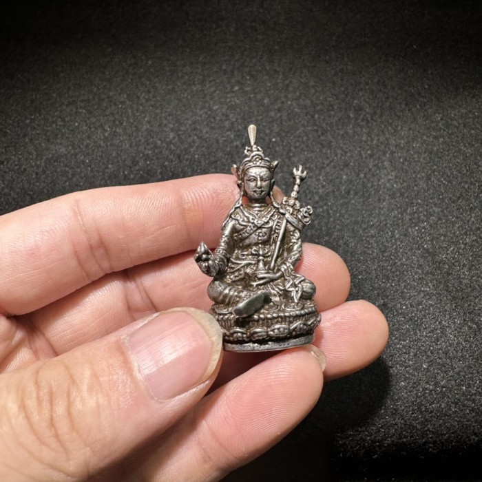 4.5 cm Painted Guru Padmasambhava Rinpoche Nickel iron Buddha  Statue staff  Exquisite decorative p