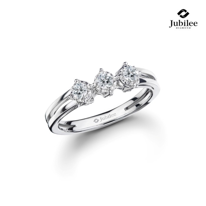 Jubilee Diamond แหวนเพชร Tres Amigas Diamond Ring เพชรแท้