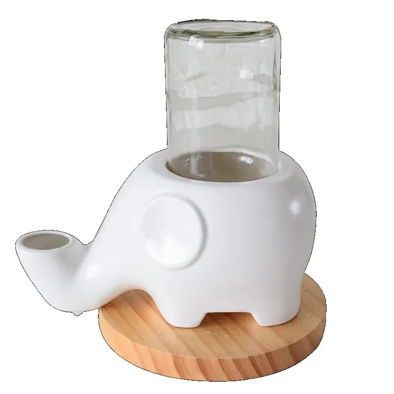Cat Products Non-wet Mouth Water Bowl Cat Water Basin Garfield Bowl Flat Face Bowl Pet Water Basin