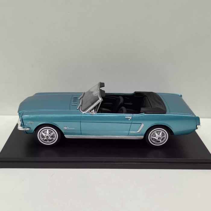 Out of Print Model WHITEBOX 1/24 FORD MUSTANG CONVERTIBLE FORD MUSTANG Car Model Alloy Out of Print 