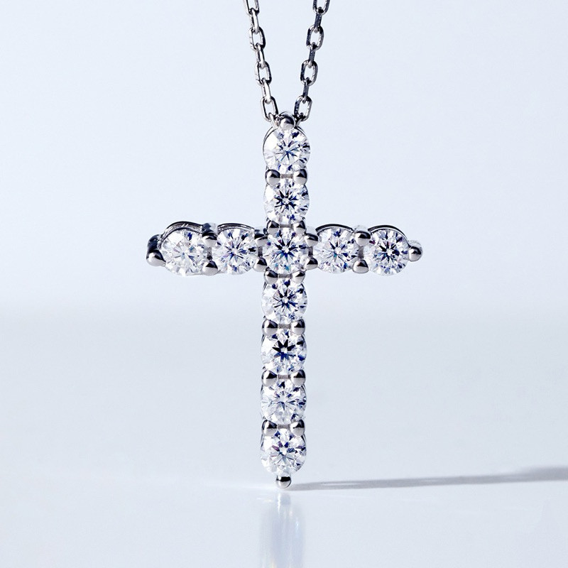 สร้อยคอรูปกางเขนฝังเพชร Moissanite (แบบ 18kGF)  รุ่นยอดนิยมจากเกาหลี แบรนด์ Carat me