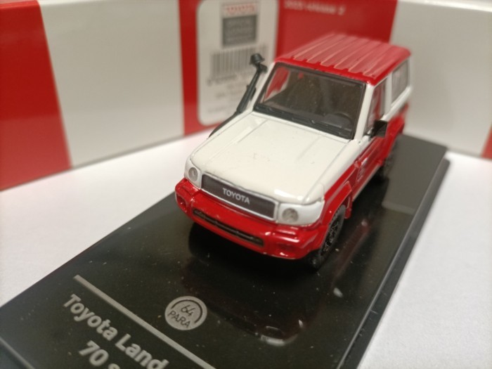 PARA64 1 64 Toyota LandCruiser LandCruiser รุ่น LandCruiser LC71 2014