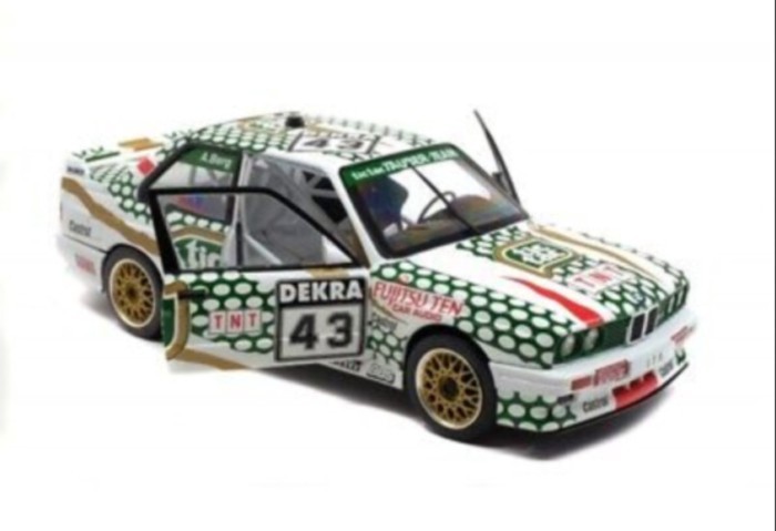 Solido Solido 1 18 BMW เยอรมัน RV Racing รุ่น BMW E30 M3 DTM 1991