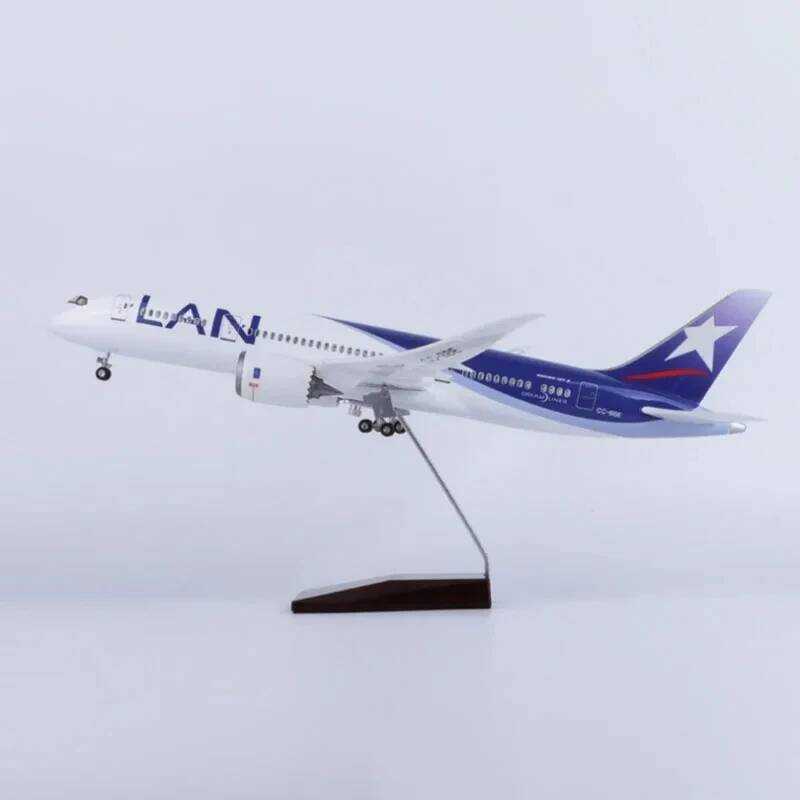 C 1/130 Scale 43 Cm Jet Resin Aircraft Model B787 Chile Dreamer Model With Lights And Wheels Suitab