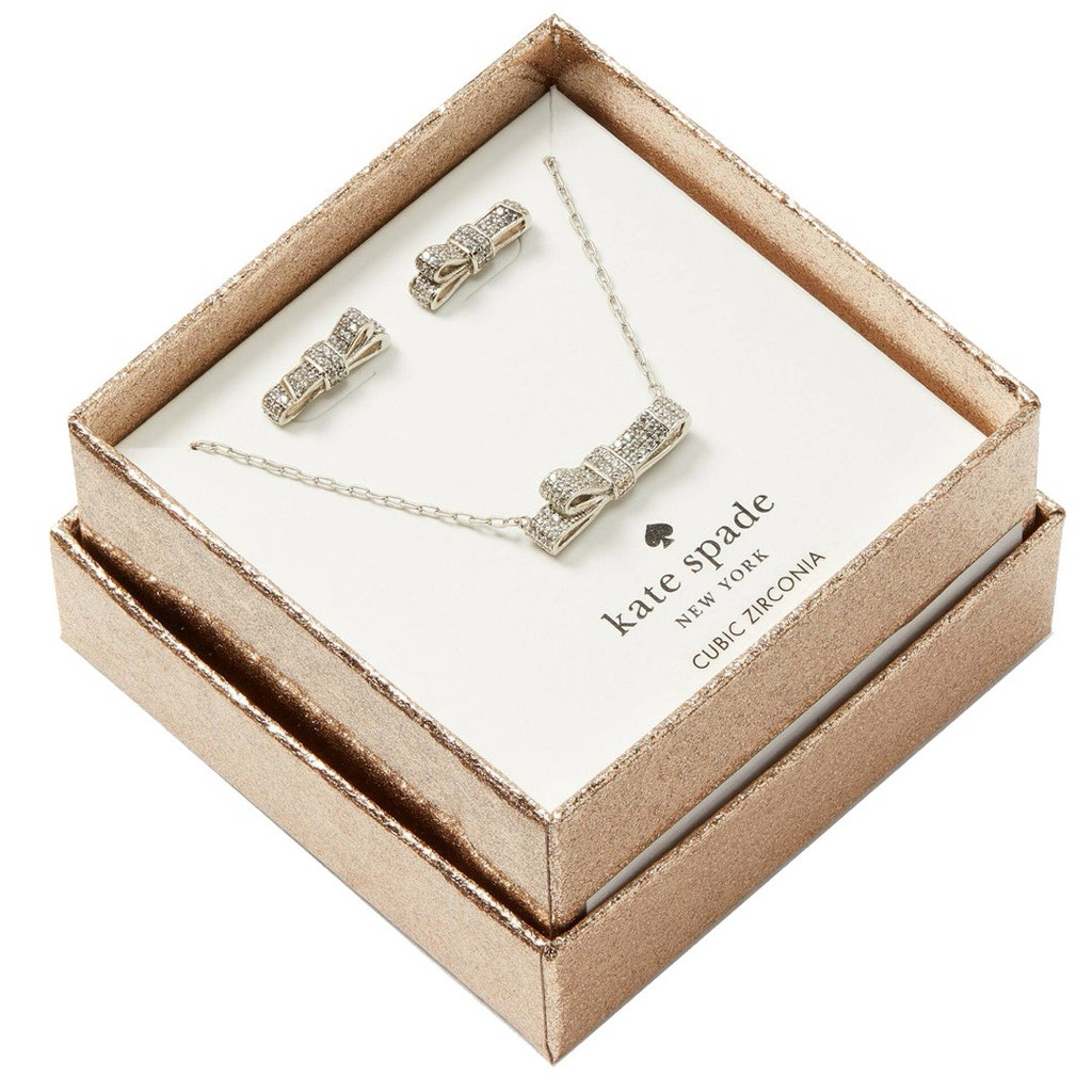 พร้อมส่งชุดเซ็ทสร้อยคอ + ต่างหูRIBBON BOXED SET