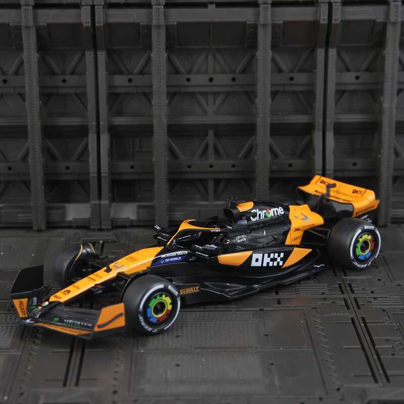 สกู๊ตเตอร์ RW5224 จําลอง MCL38 โลหะผสม Racing รุ่นล้อหน้าพวงมาลัย Static รถตกแต่งคอลเลกชันชาย