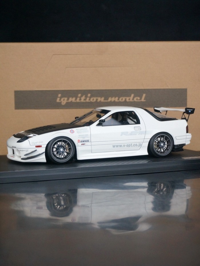 IG 1: 18 Mazda RX-7 FC3S Amemiya RE Amemiya รถเรซินสีขาวรุ่นพร้อมสต็อก