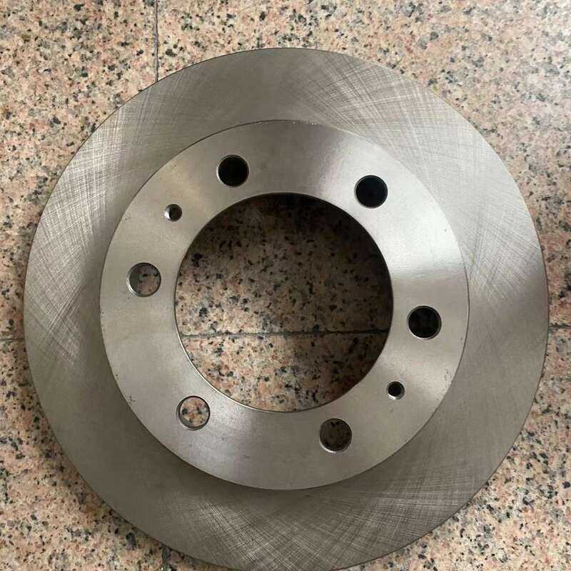 อะไหล่รถยนต์จานเบรคหน้าสําหรับ HILUX FORTUNER 43512-0K060 43512-0K070